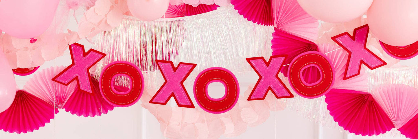 VAL1103 - Felt XO Banner