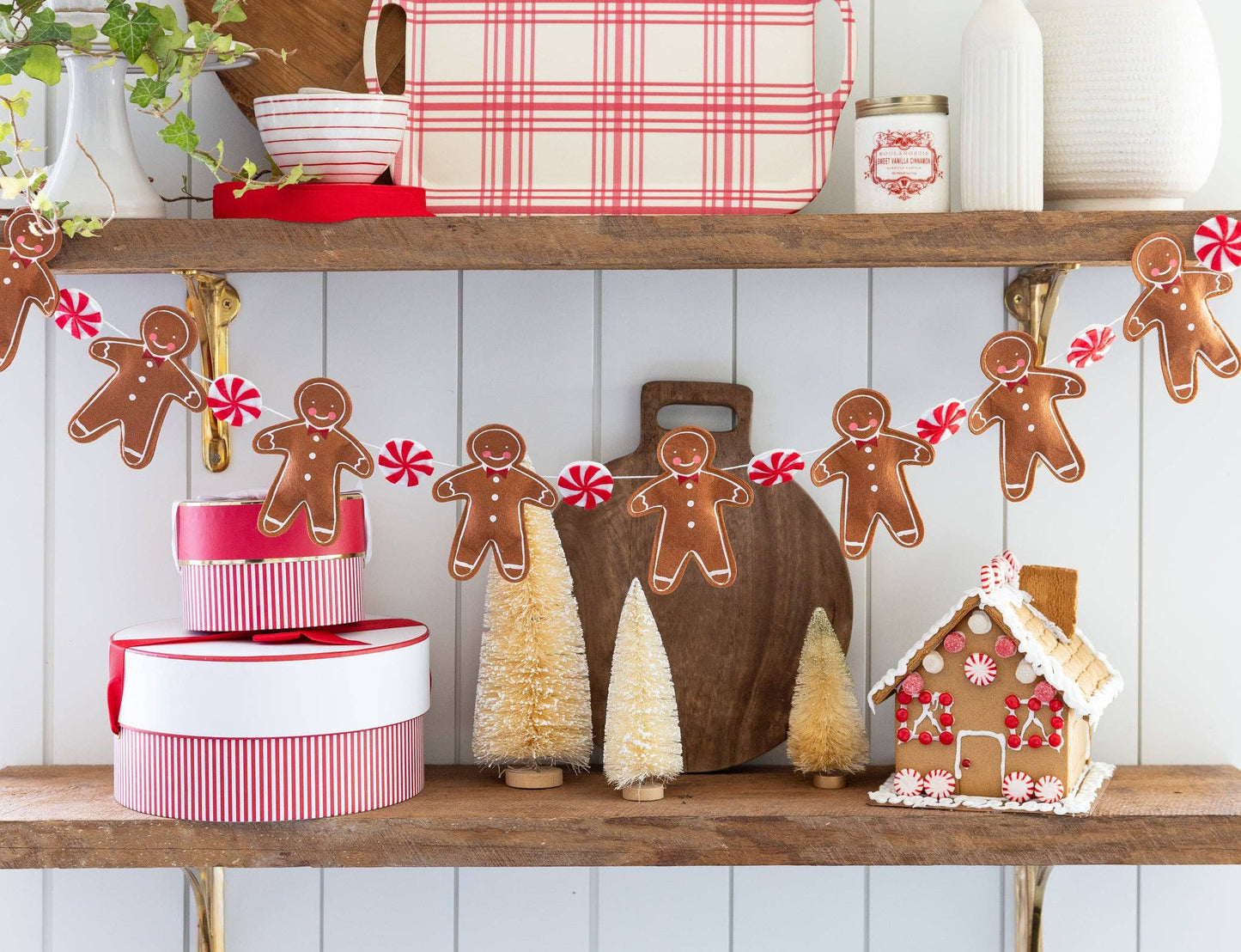 Puffy Felt Gingerbread and Candy Banner