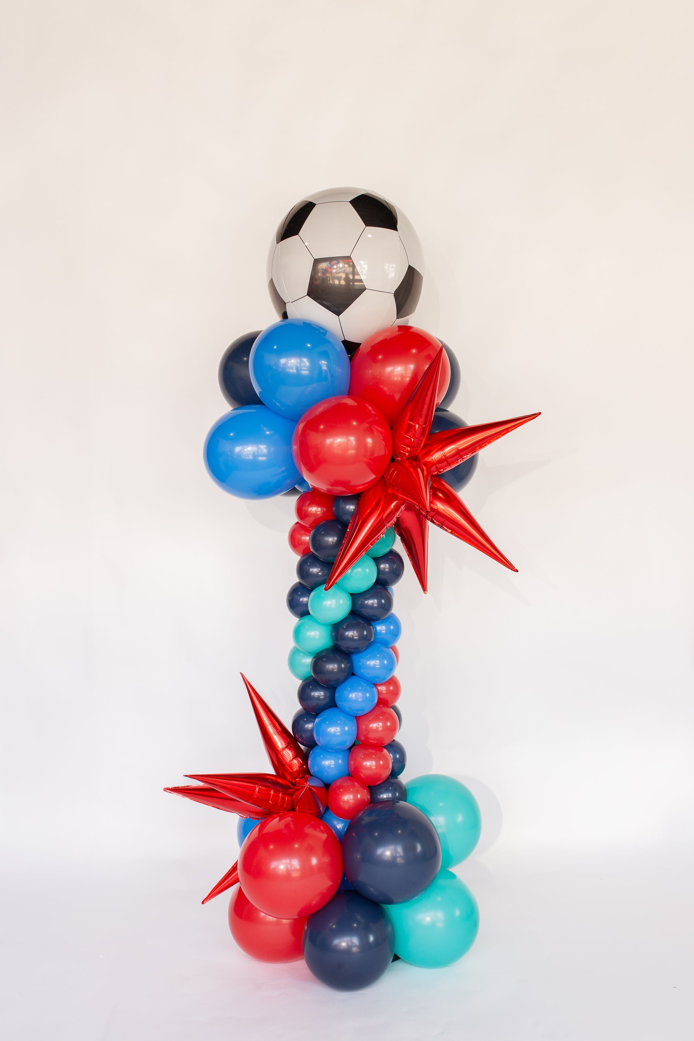 Corner Kick Balloon Tower – Jubilee Balloon Co.