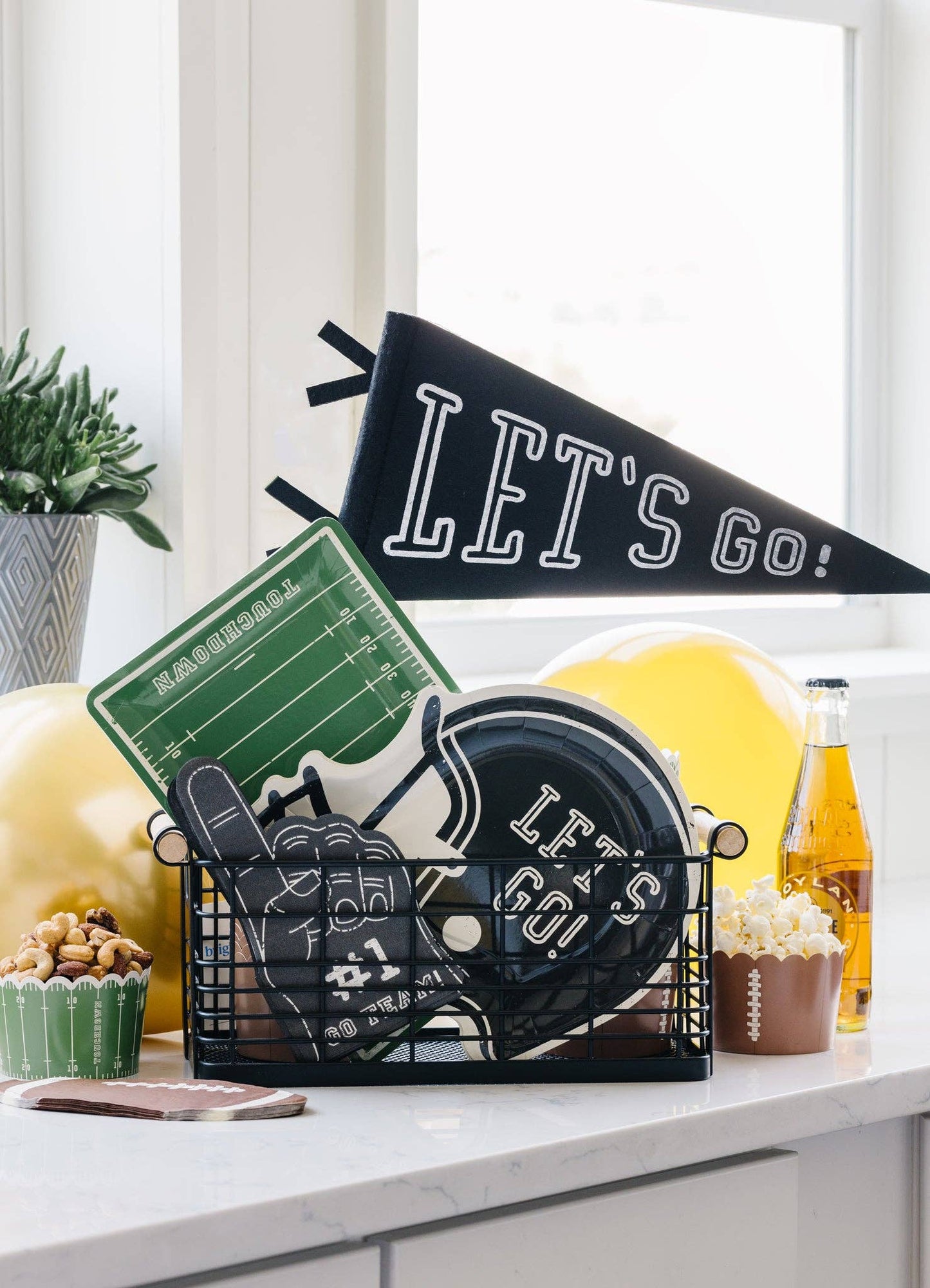 Football Field Paper Plates